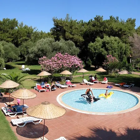 Denizatı Village 4*