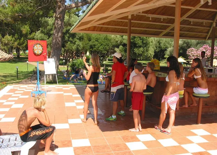 אתר נופש Denizati Village 4*